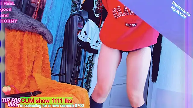 Toxic Ellies online show from February 18, 2:27 pm