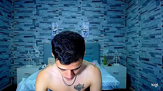 Snapshot of ADAM_HOT chatting on September 28, 8:47 pm ADAM HOT online show from September 28, 8:47 pm