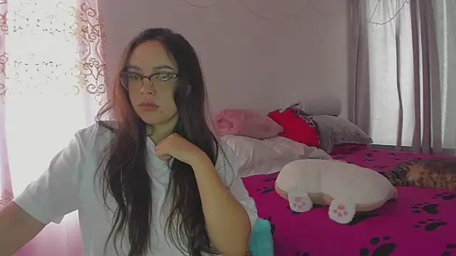 HARLEYNAPIER online show from January 16, 4:33 pm