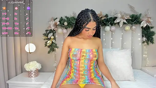 atenea roberts online show from December 5, 10:34 pm