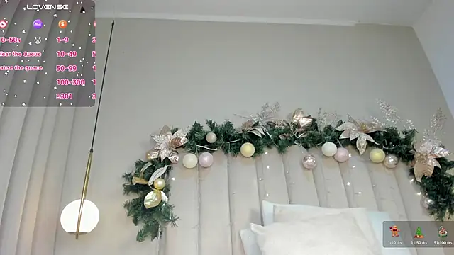 atenea roberts online show from December 11, 5:00 am