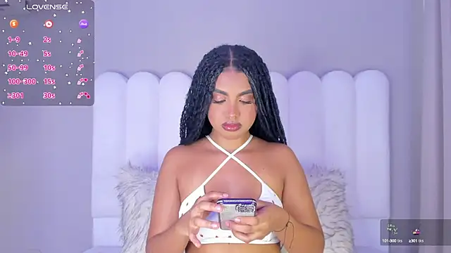 atenea roberts online show from September 18, 3:14 pm