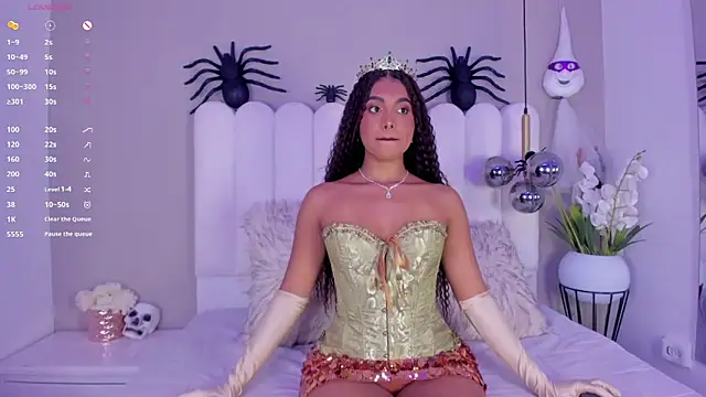 atenea roberts online show from October 31, 9:16 pm