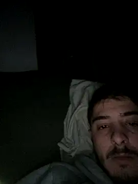 Snapshot of fbl40 chatting on December 8, 1:46 am fbl40 online show from December 8, 1:46 am