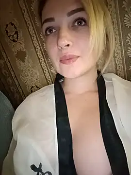 Snapshot of KateCrystal7 chatting on November 4, 4:55 am KateCrystal7 online show from November 4, 4:55 am