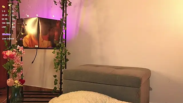 Snapshot of Soffimoon_ chatting on March 21, 2:18 am Soffimoon online show from March 21, 2:18 am
