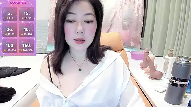 Crystal Wings online show from December 18, 1:23 pm