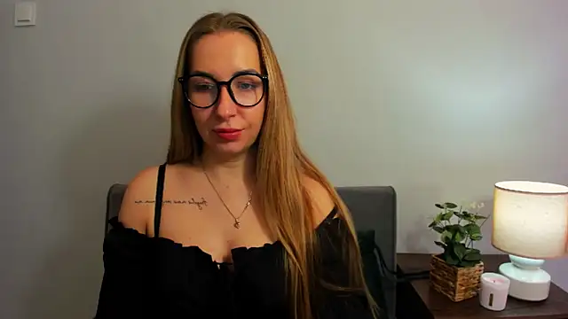 AriaDesire online show from March 16, 10:11 am