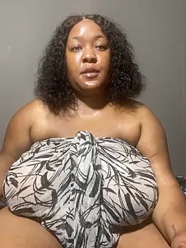 Snapshot of Missmoox24 chatting on November 7, 1:22 pm Missmoox24 online show from November 7, 1:22 pm