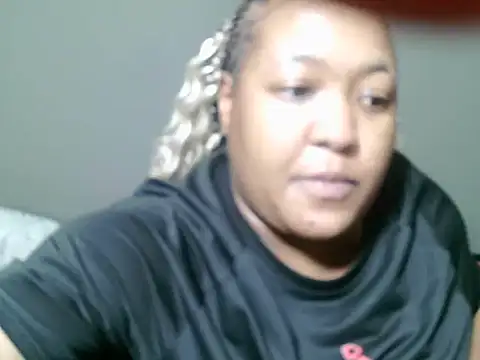 Snapshot of Missmoox24 chatting on November 11, 4:29 pm Missmoox24 online show from November 11, 4:29 pm