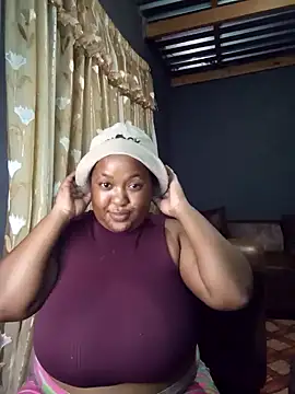 Snapshot of Missmoox24 chatting on February 4, 10:47 pm Missmoox24 online show from February 4, 10:47 pm