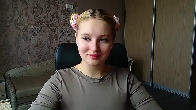 Milka kiss  online show from May 11, 9:48 am