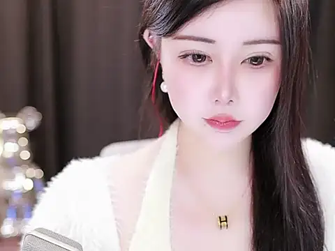 Qiaoqiao  online show from December 31, 12:15 pm
