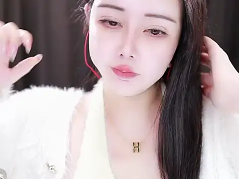 Qiaoqiao  online show from January 3, 7:18 pm