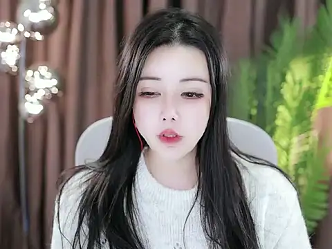 Qiaoqiao  online show from January 11, 6:12 pm