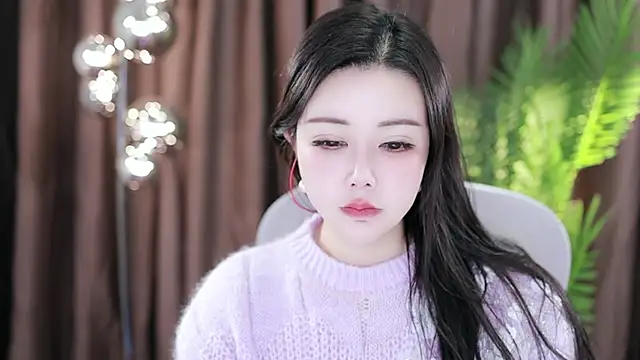 Qiaoqiao  online show from January 13, 4:18 am
