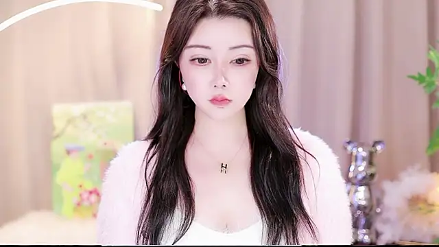 Qiaoqiao  online show from January 13, 3:36 pm