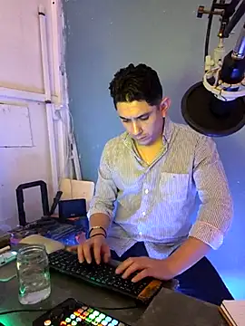 Snapshot of Anto_BWC chatting on October 2, 4:52 am Anto BWC online show from October 2, 4:52 am