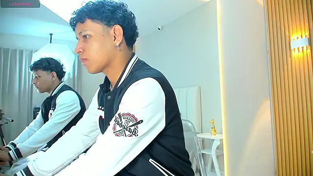 axel ps online show from September 14, 4:33 am