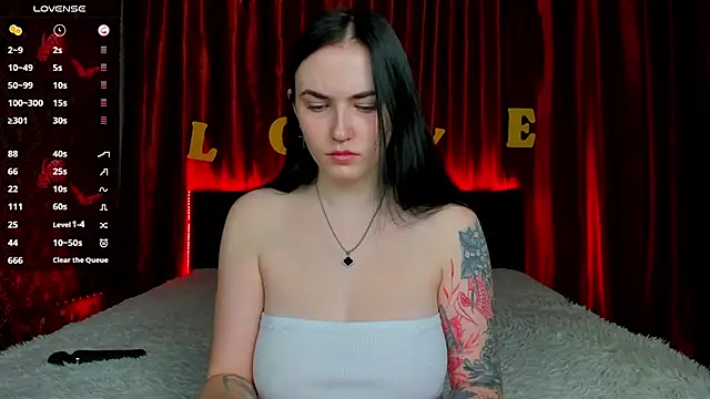 Snapshot of Witch_Lady chatting on February 17, 7:16 am Witch Lady online show from February 17, 7:16 am