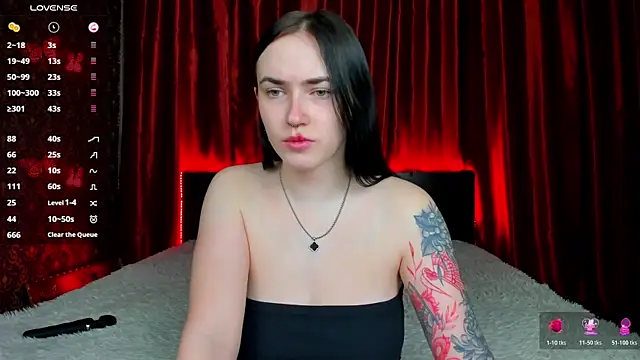 Snapshot of Witch_Lady chatting on March 29, 6:13 am Witch Lady online show from March 29, 6:13 am