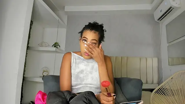flavia cruz online show from May 11, 12:33 pm