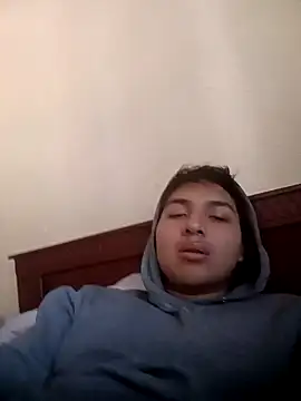 Snapshot of LoganFinds chatting on November 1, 12:51 pm LoganFinds online show from November 1, 12:51 pm