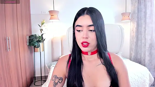 zoee jackson online show from January 8, 6:52 pm