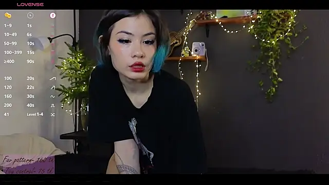 alicekiit online show from December 29, 9:09 pm