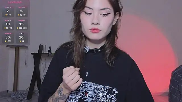 alicekiit online show from June 5, 11:54 pm