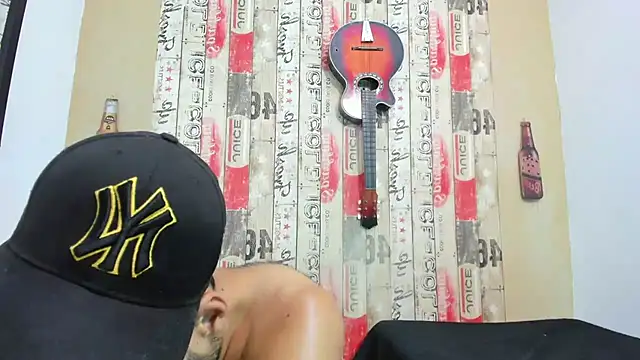 Snapshot of Andrey_u92 chatting on January 24, 8:13 am Andrey u92 online show from January 24, 8:13 am