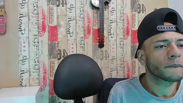 Snapshot of Andrey_u92 chatting on January 31, 4:36 am Andrey u92 online show from January 31, 4:36 am