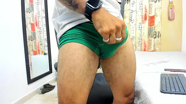 Snapshot of Andrey_u92 chatting on February 26, 4:58 am Andrey u92 online show from February 26, 4:58 am