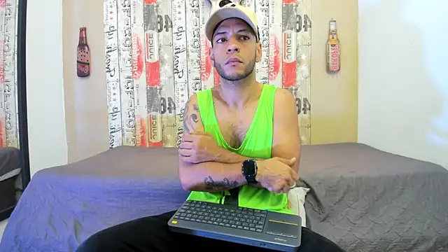 Snapshot of Andrey_u92 chatting on March 13, 8:32 pm Andrey u92 online show from March 13, 8:32 pm