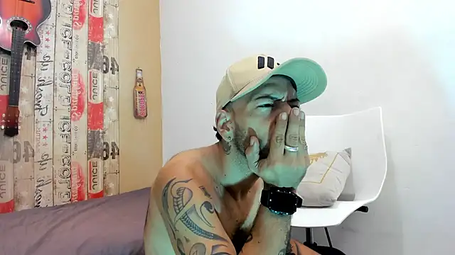 Snapshot of Andrey_u92 chatting on March 14, 3:48 am Andrey u92 online show from March 14, 3:48 am