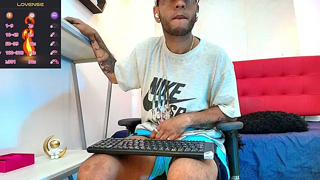 Snapshot of Andrey_u92 chatting on September 24, 7:50 pm Andrey u92 online show from September 24, 7:50 pm