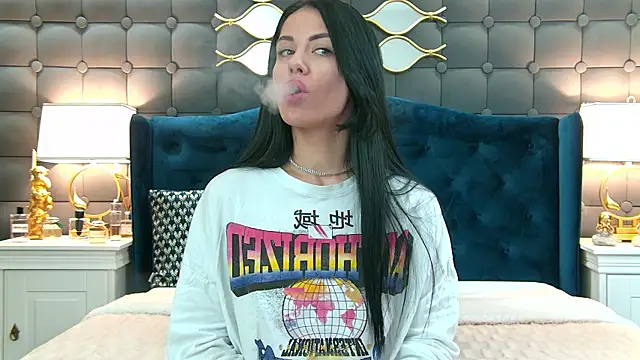 LeyaCass online show from December 29, 4:38 am