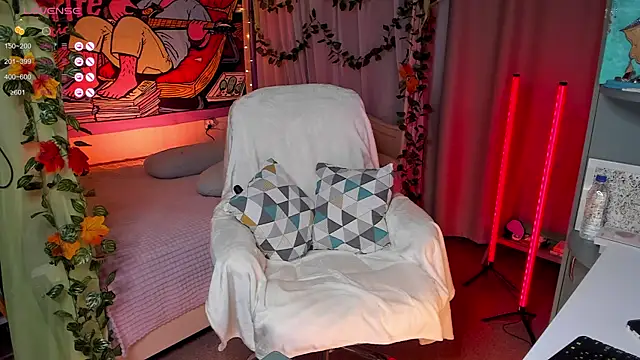 Snapshot of _Forest_Lina_ chatting on December 8, 9:57 am  Forest Lina  online show from December 8, 9:57 am