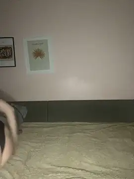 Snapshot of EdnaBradley chatting on December 21, 3:30 pm EdnaBradley online show from December 21, 3:30 pm