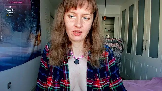 Snapshot of YourSexyNeighbour chatting on December 22, 3:09 pm YourSexyNeighbour online show from December 22, 3:09 pm