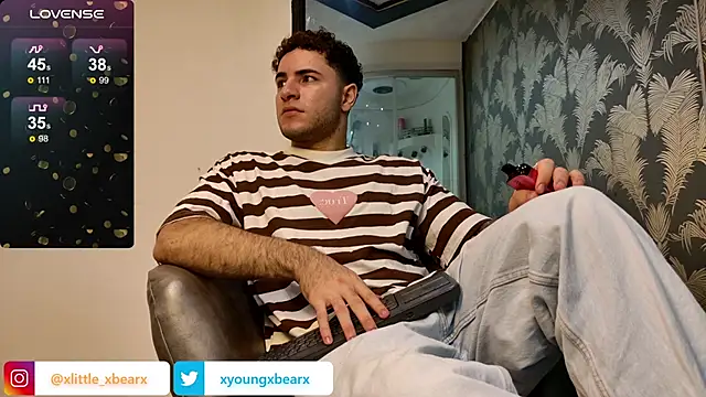 xlittle xbearx online show from December 27, 2:58 am