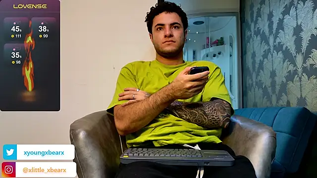 xlittle xbearx online show from February 10, 3:24 am