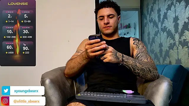 xlittle xbearx online show from February 12, 10:48 pm