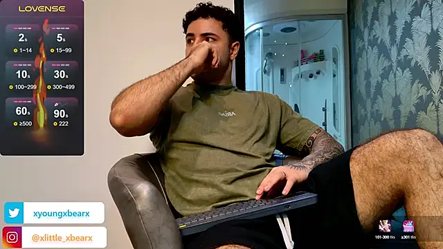 xlittle xbearx online show from February 21, 2:39 am