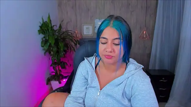 Xisu  online show from December 2, 4:20 am