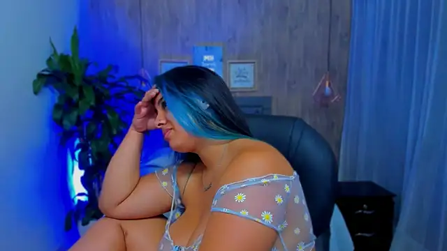 Xisu  online show from December 16, 3:51 am