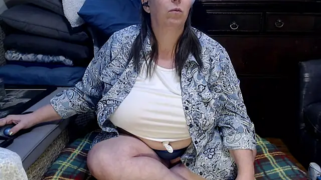 ladyscarlotta online show from February 2, 7:35 pm