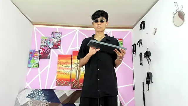 Snapshot of Fresahot2005 chatting on January 23, 7:29 pm Fresahot2005 online show from January 23, 7:29 pm