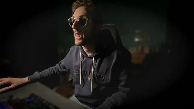 Stefisexy91 online show from October 15, 8:20 pm