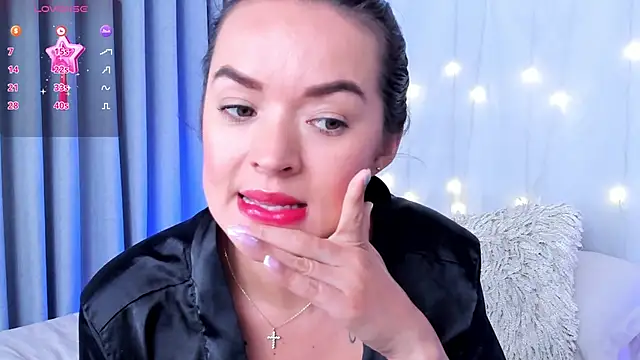 lennabell online show from February 11, 10:50 pm